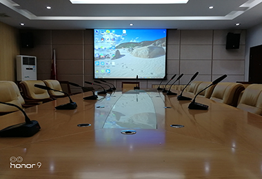 某（mǒu）鎮管委會會議室